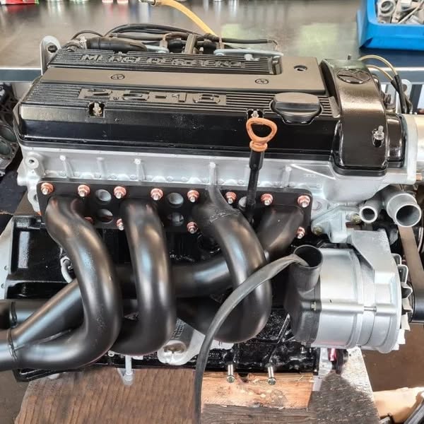 OEM Mercedes-Benz 190E 2.5L 16V W201 - Genuine Mercedes-Benz Parts