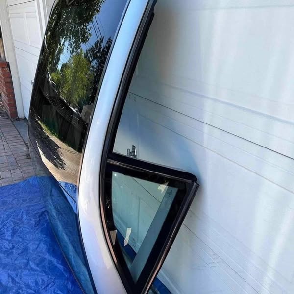 Mercedes-Benz Glass Panoramic Removable Hardtop - Image 2