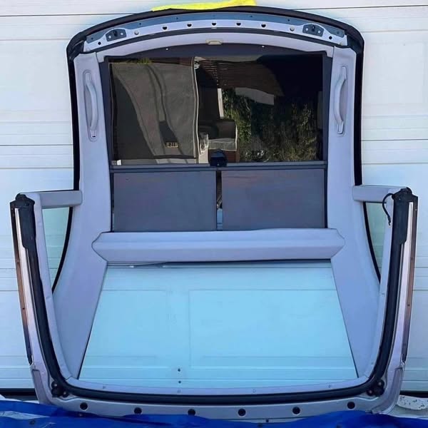 Mercedes-Benz Glass Panoramic Removable Hardtop - Image 4