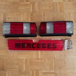 Mercedes-Benz Reflector