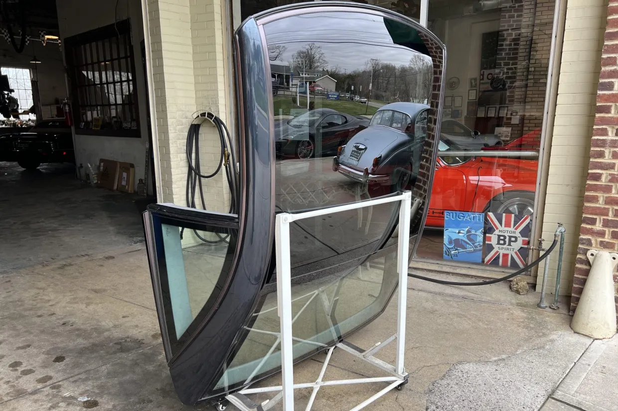 Mercedes-Benz Panoramic Hardtop - Image 13