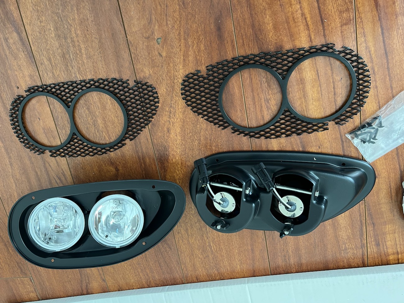 【正規品】BRABUS ブラバス アルミペダルセット R230 SL 正規品】BRABUS ブラバス アルミペダルセット R230 SL - パーツお 得