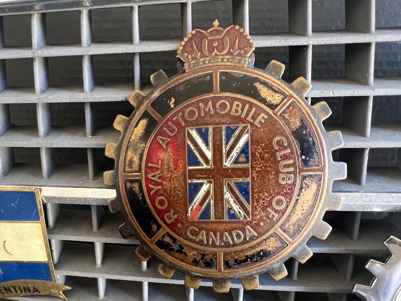 Historic 17-Badge Collection - Image 15