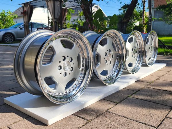 Staggered 2-Piece 17″ RH Alurad ZW2 Topline Wheels - Genuine