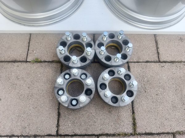 Staggered 2-Piece 17″ RH Alurad ZW2 Topline Wheels - Genuine