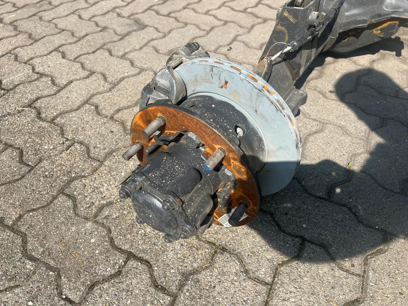 Mercedes-Benz Sprinter Complete Axle - Image 4