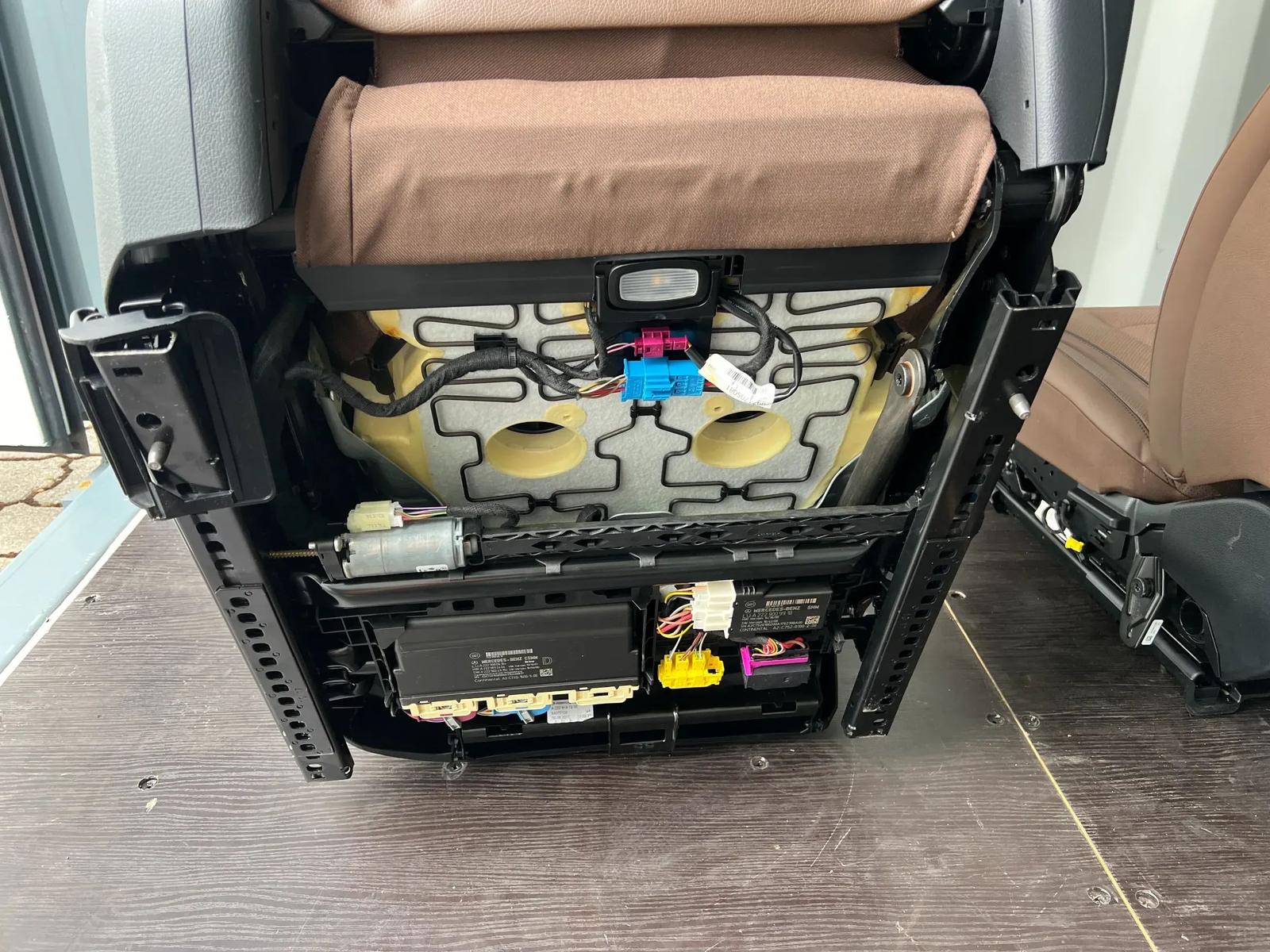 Mercedes-Benz S-Class W222 Front Seat - Image 5