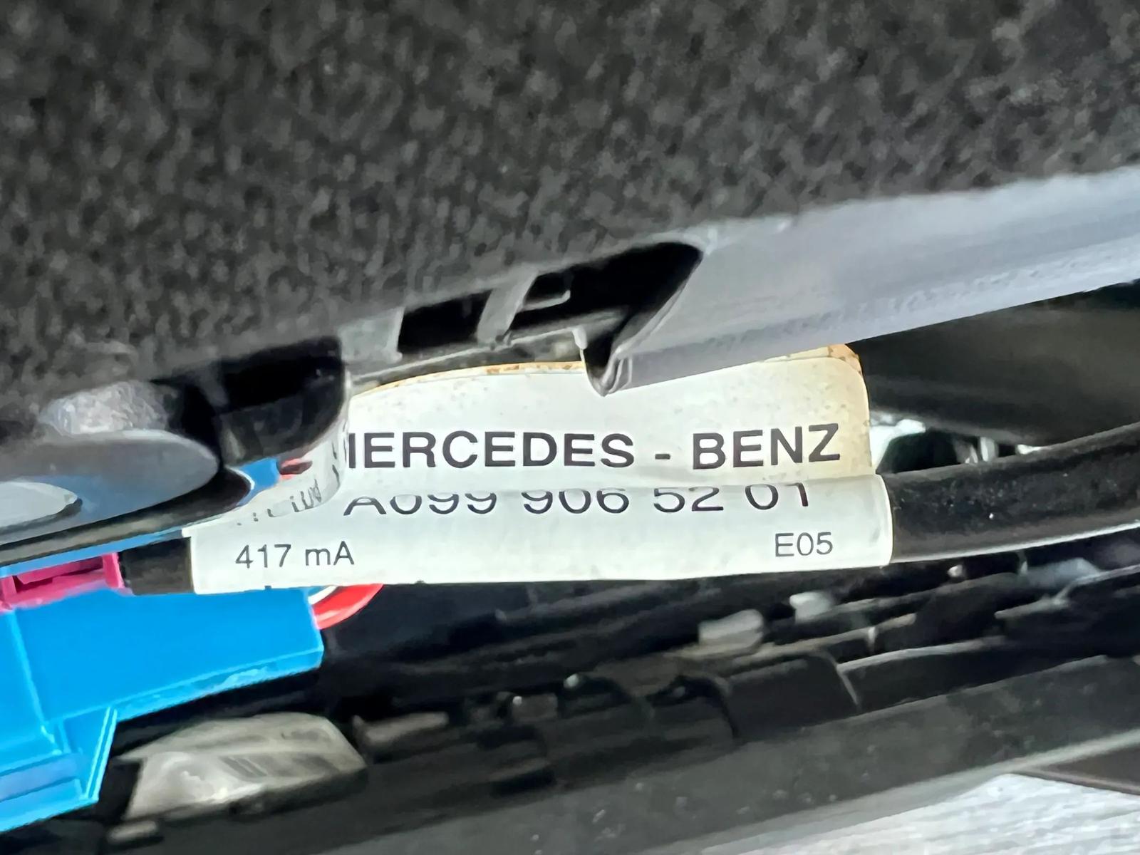 Mercedes-Benz S-Class W222 Front Seat Leather - Image 11