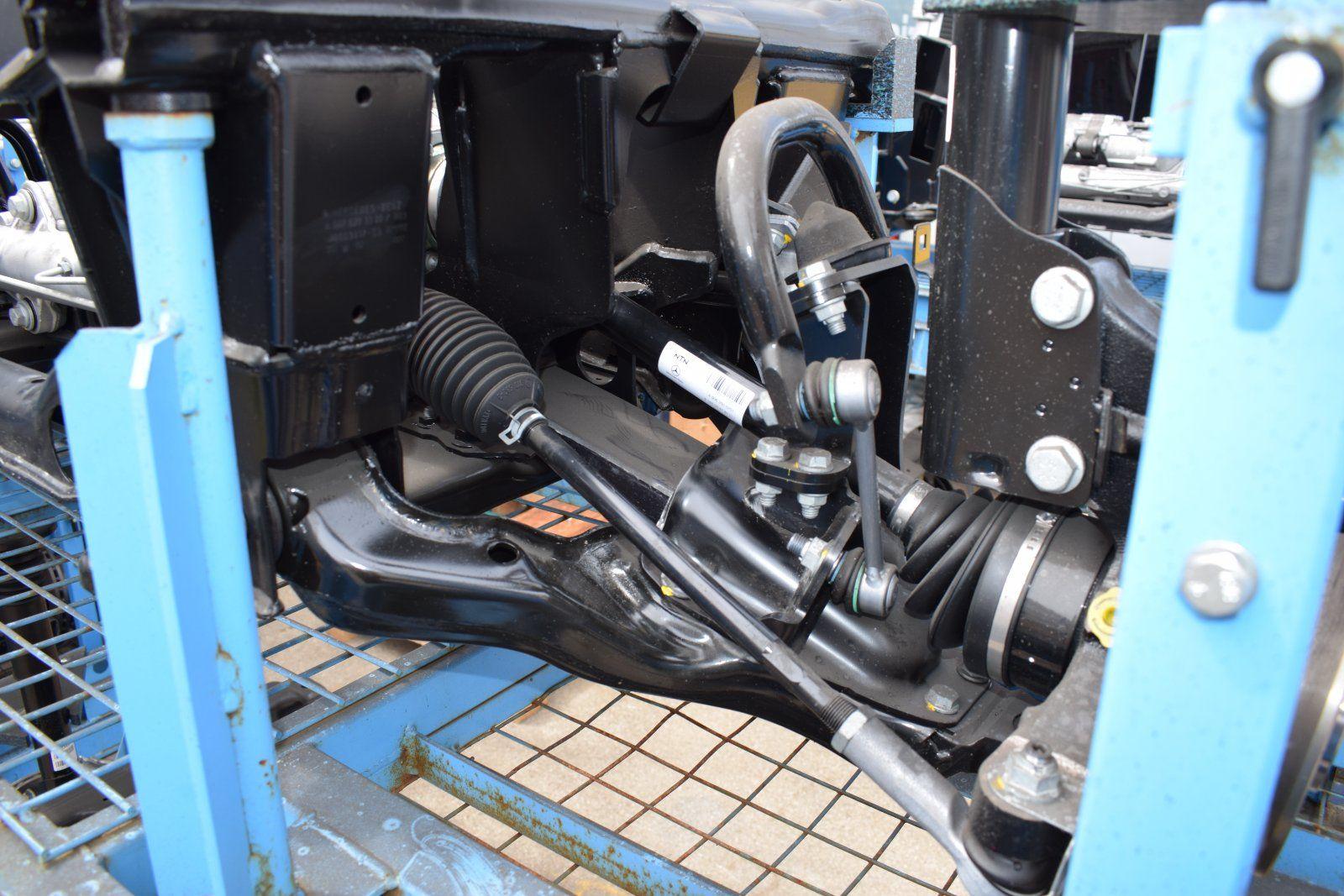 Mercedes Sprinter W907 Front Axle - Image 8