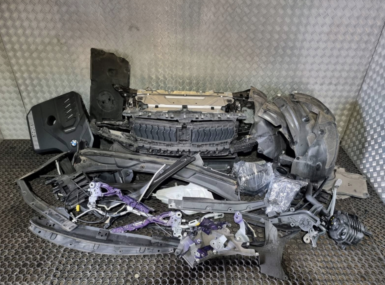 BMW 2 Series Coupe G42 Complete Front-End Package - Image 2