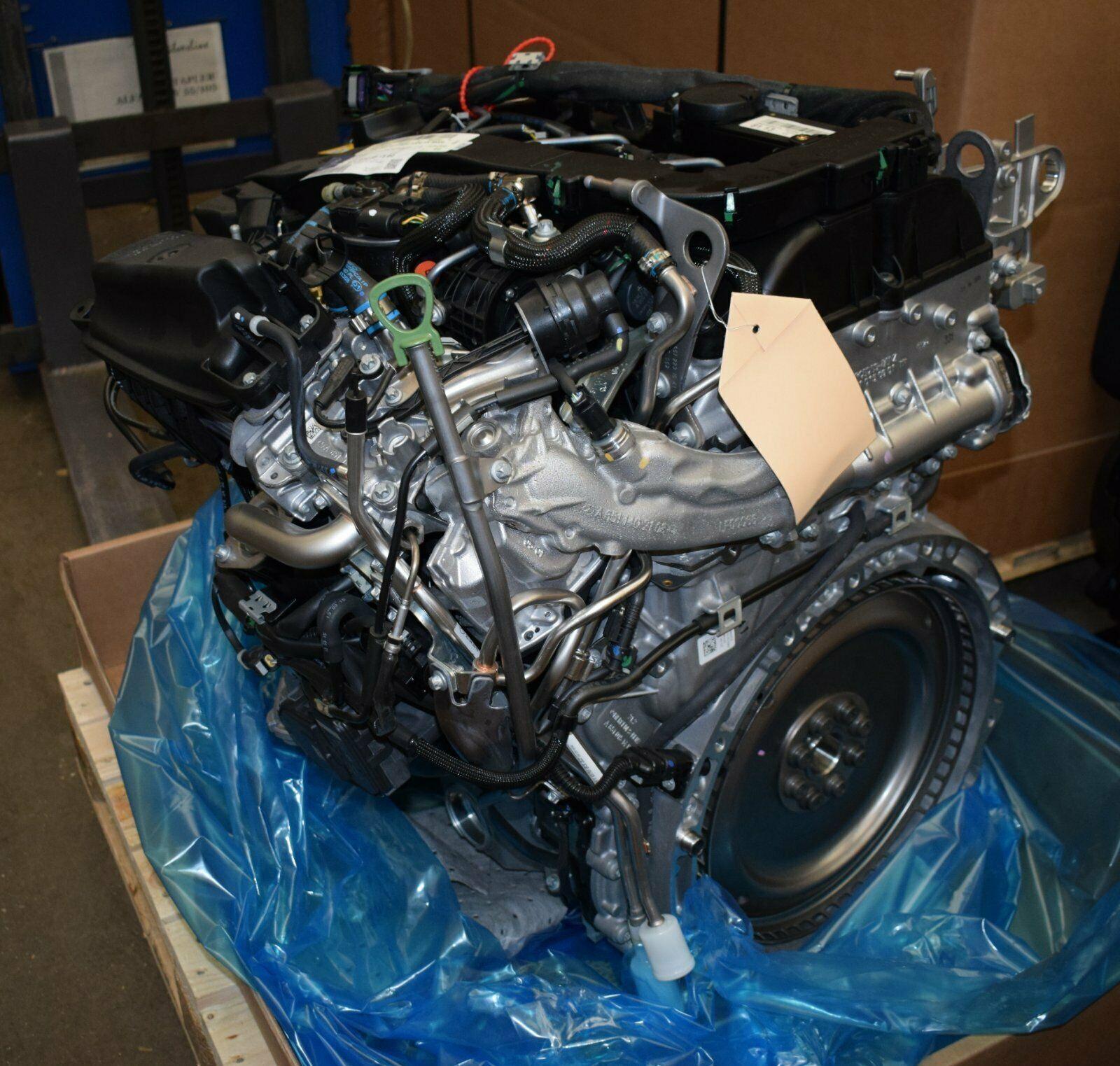 Mercedes Diesel Complete Engine - Image 3
