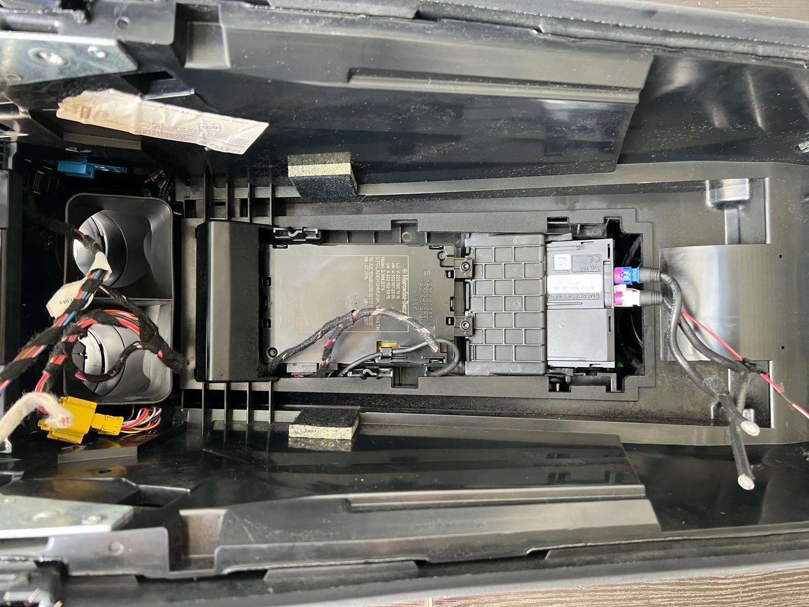 Mercedes-Benz S-Class W222 Center Console - Image 8