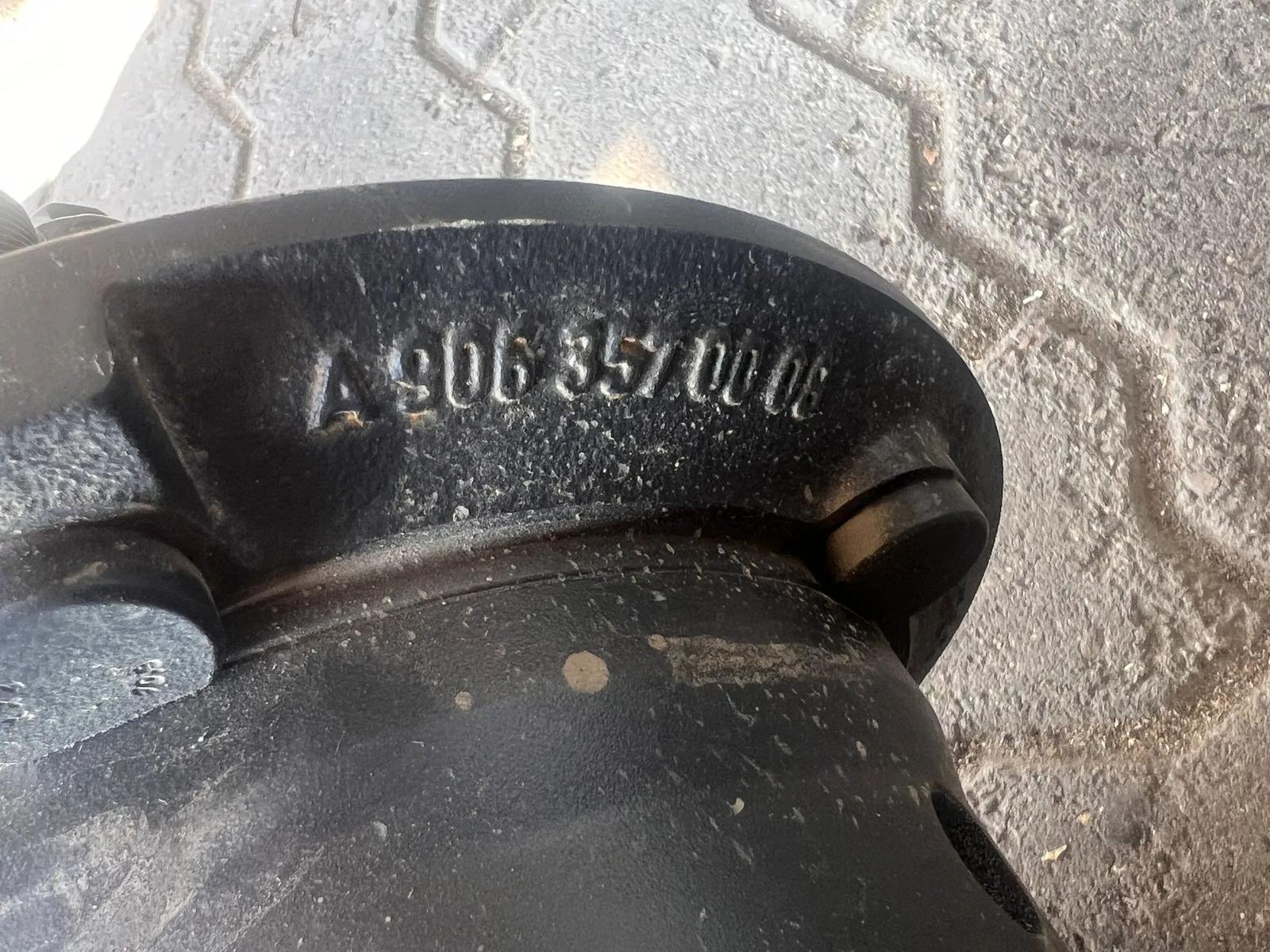 Mercedes-Benz Sprinter Complete Axle - Image 7