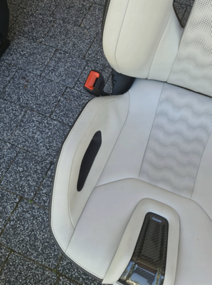 BMW M3 G80 / G81 M-Carbon Bucket Seats - Image 3