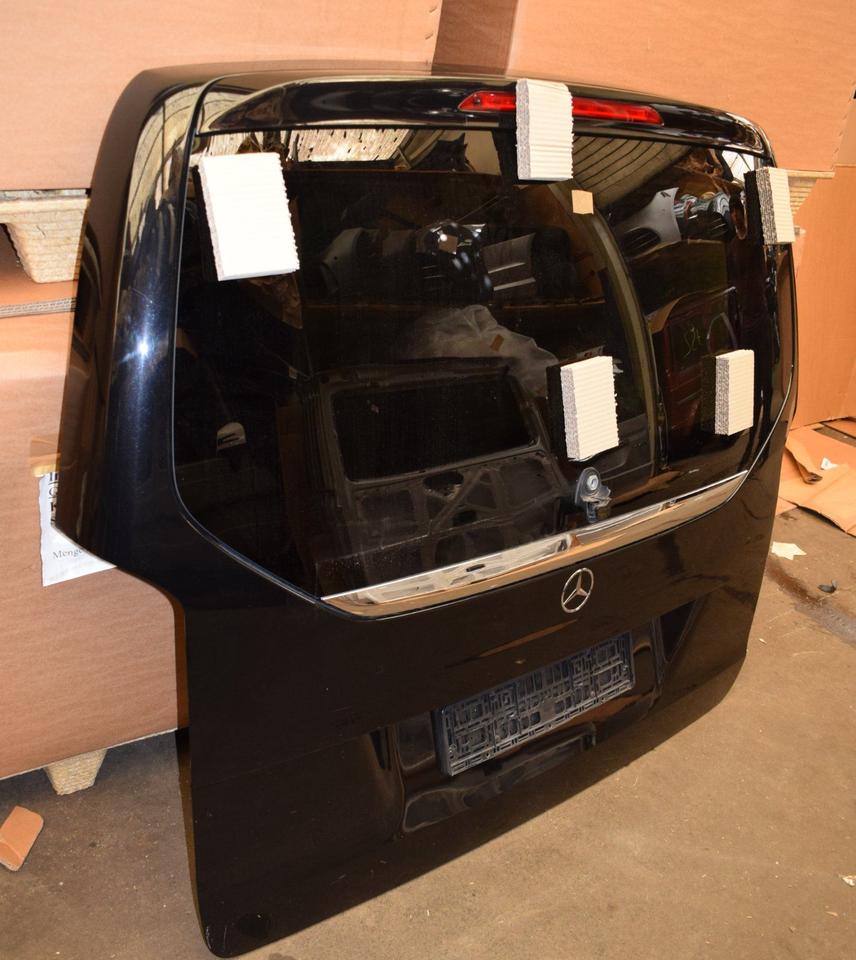Original Mercedes W447 V-Class Tailgate - Image 3