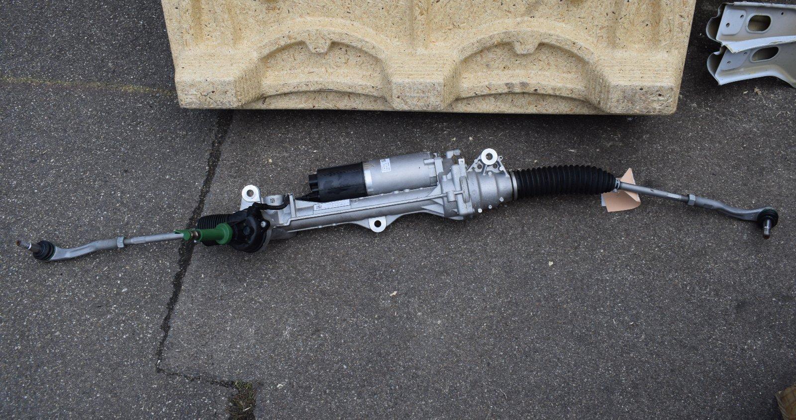 Genuine Mercedes W907 Steering Gear - Image 3