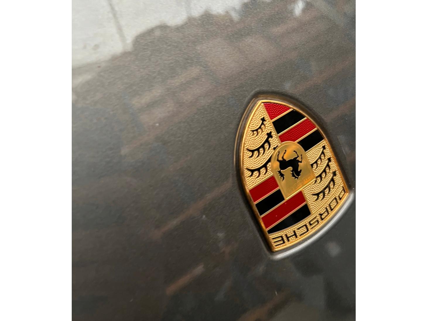 Porsche 911 (991) Hood Cover - Image 3