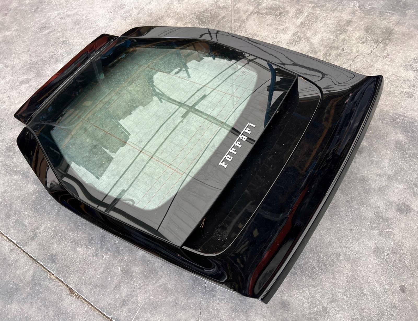 Ferrari 812 Superfast Tailgate