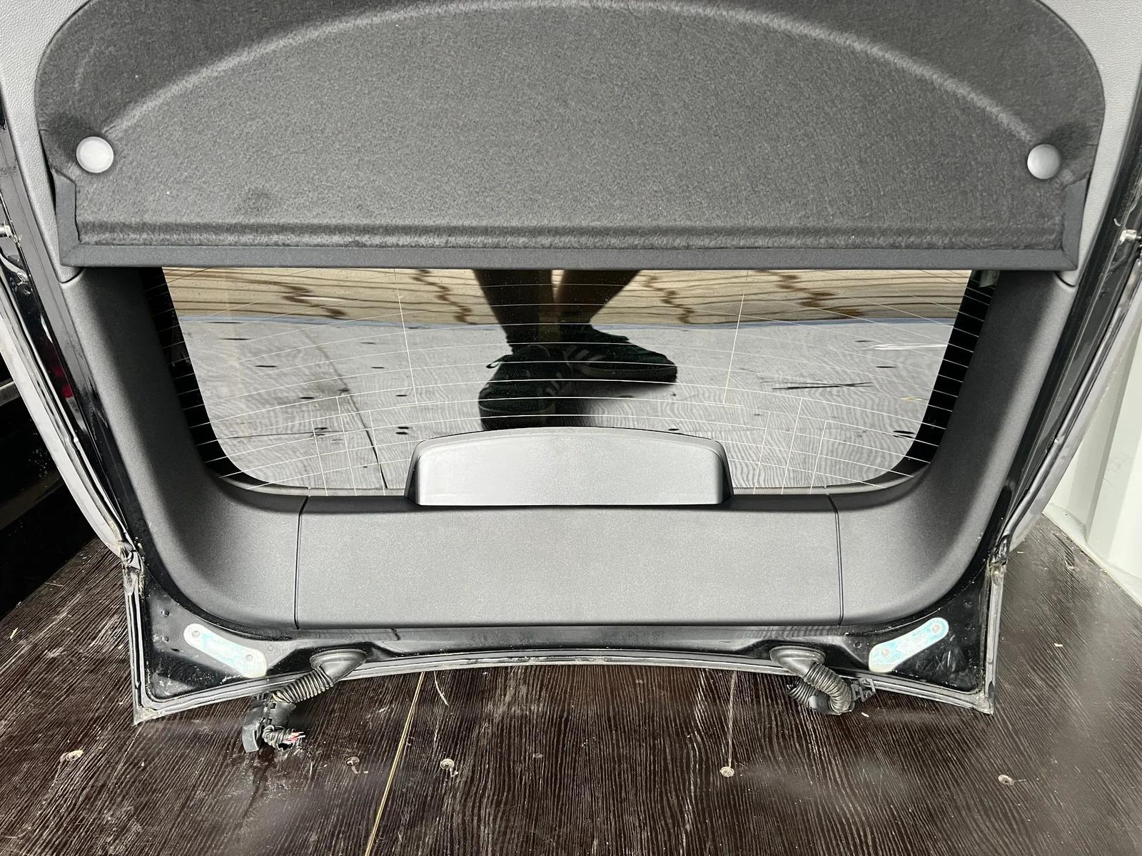 Mercedes-Benz GLE Coupe C292 Rear Tailgate - Image 5